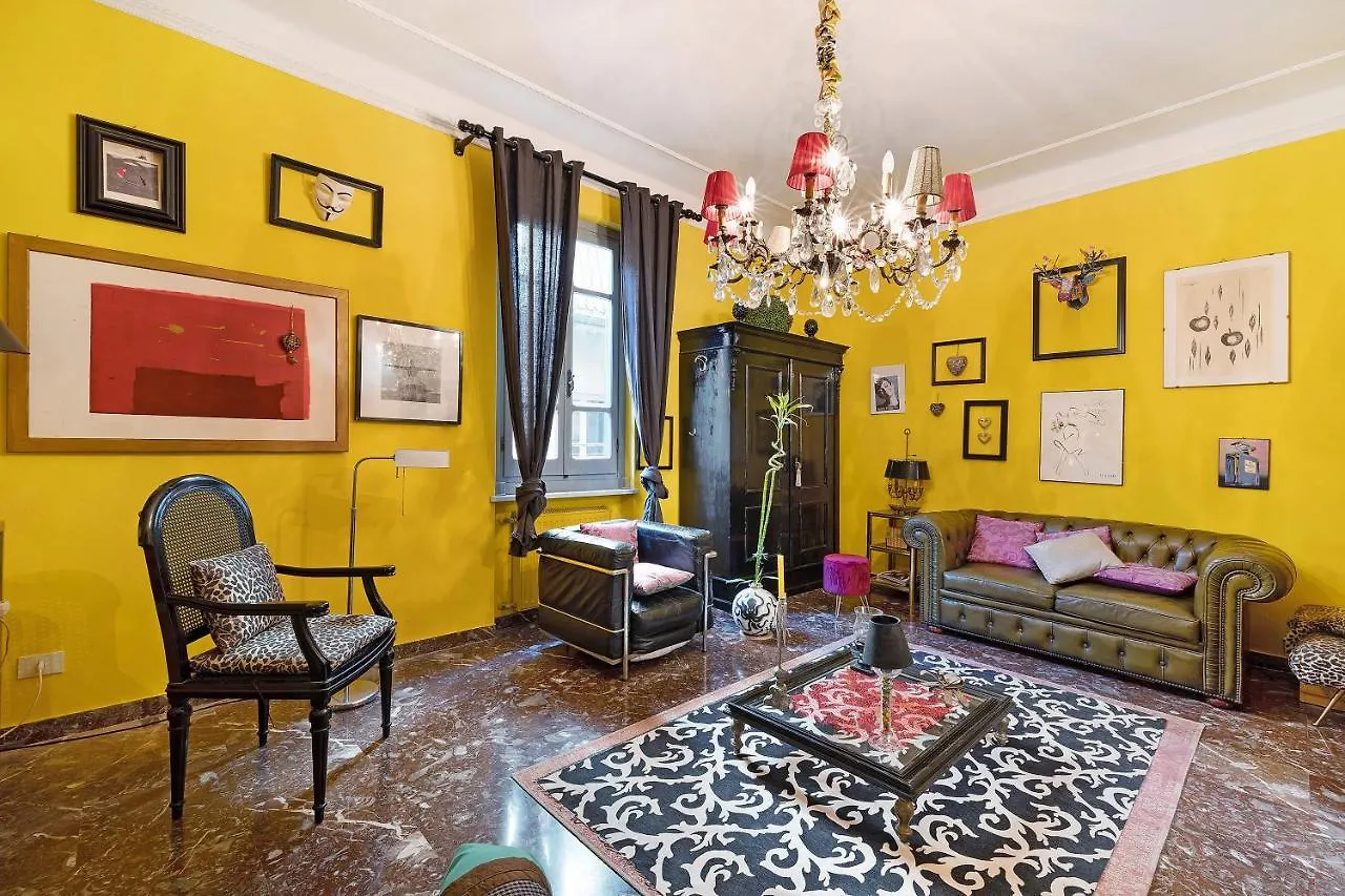 Tiffany Apartment Finale Ligure