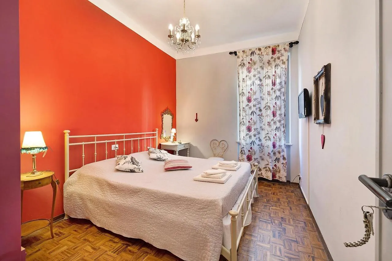 Tiffany Apartment Finale Ligure Italia