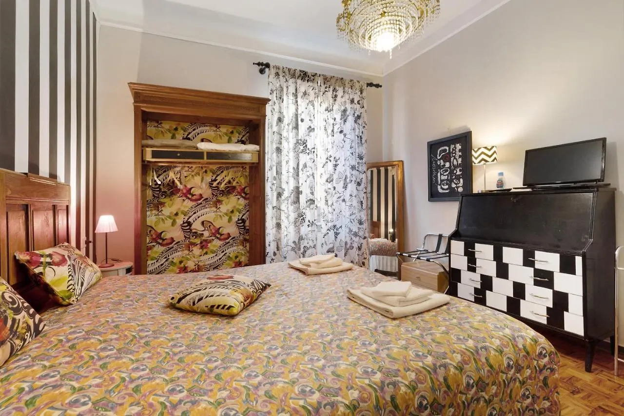 Tiffany Apartment Finale Ligure Italia